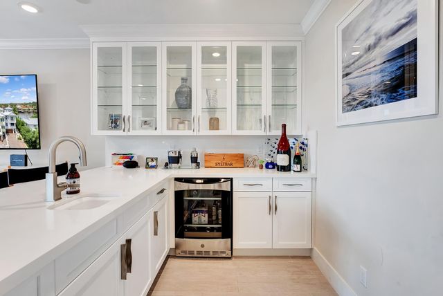 1045 Harbor Villas Drive 5, North Palm Beach, FL 33408