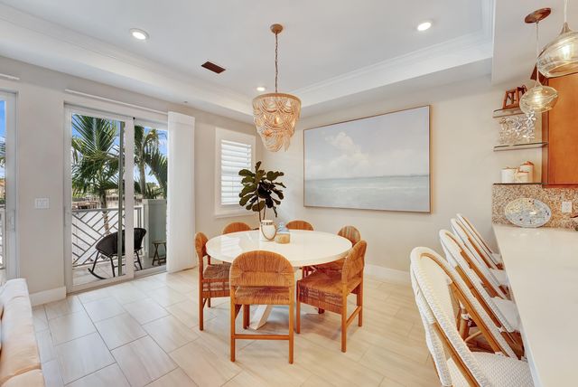 1045 Harbor Villas Drive 5, North Palm Beach, FL 33408