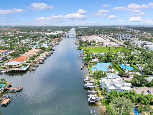 1045 Harbor Villas Drive 5, North Palm Beach, FL 33408