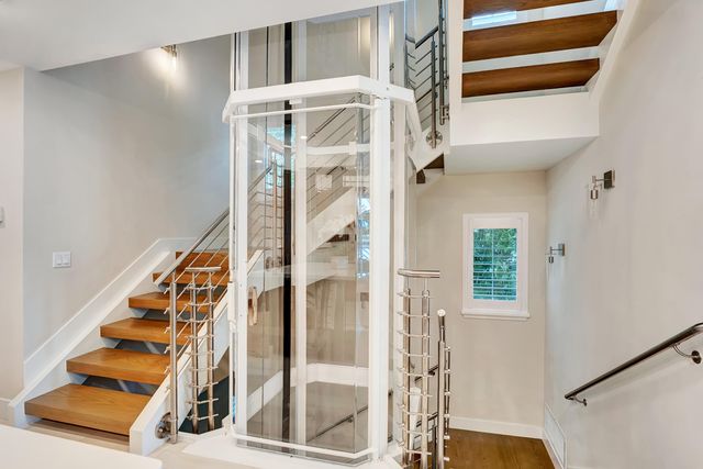 1045 Harbor Villas Drive 5, North Palm Beach, FL 33408