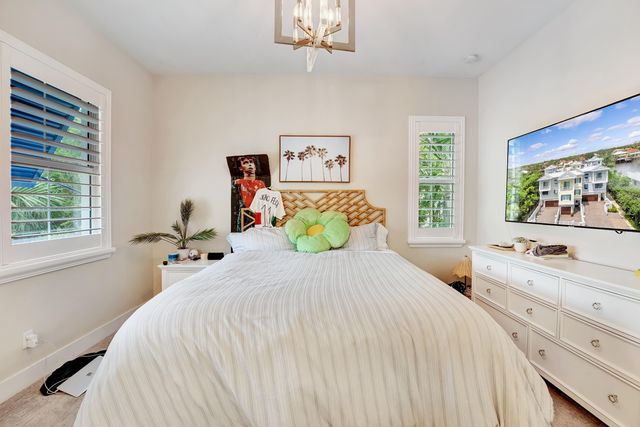 1045 Harbor Villas Drive 5, North Palm Beach, FL 33408