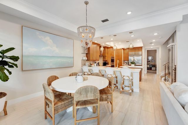1045 Harbor Villas Drive 5, North Palm Beach, FL 33408