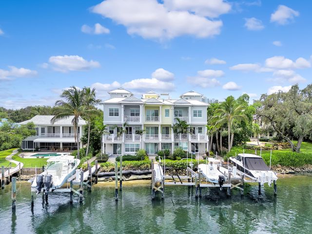 1045 Harbor Villas Drive 5, North Palm Beach, FL 33408