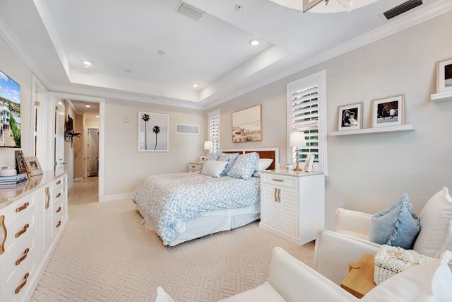 1045 Harbor Villas Drive 5, North Palm Beach, FL 33408