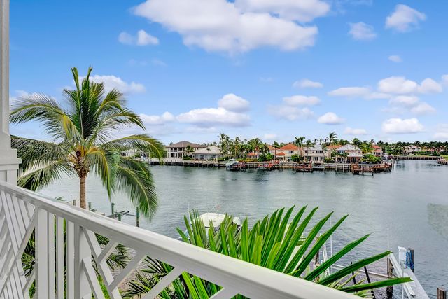 1045 Harbor Villas Drive 5, North Palm Beach, FL 33408