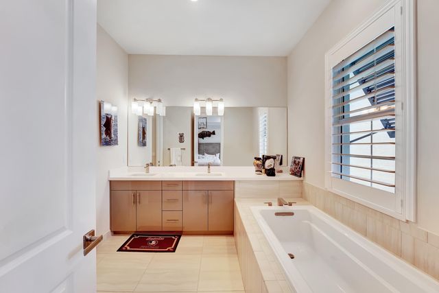 1045 Harbor Villas Drive 5, North Palm Beach, FL 33408