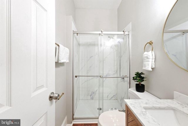 1417 G ST NE, Washington, DC 20002