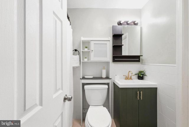 1417 G ST NE, Washington, DC 20002