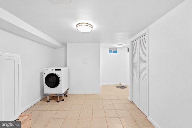 1417 G ST NE, Washington, DC 20002