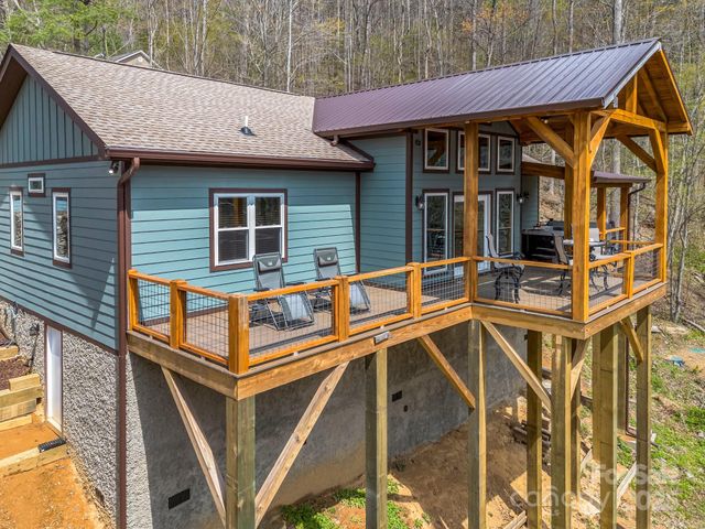 107 Twisted Birch Drive, Hendersonville, NC 28792