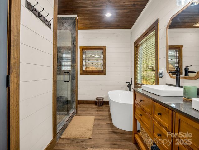 107 Twisted Birch Drive, Hendersonville, NC 28792