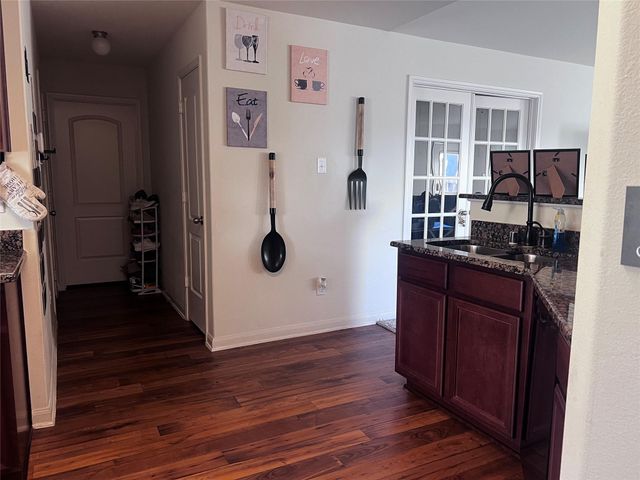 9511 Platinum Oaks Court, Brazoria, TX 77583