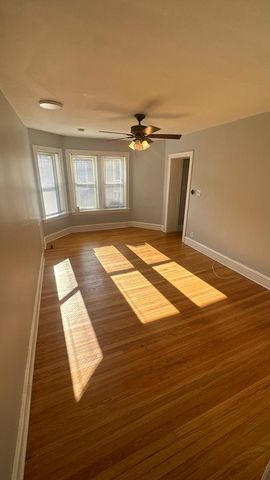 2212 E 70th Street 3D, Chicago, IL 60649