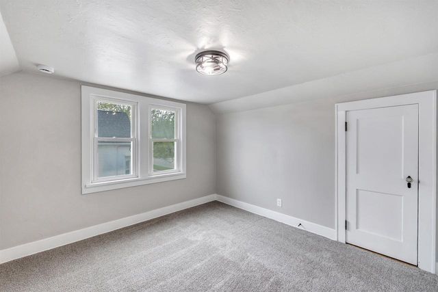 1517 FARLIN AVENUE, Green Bay, WI 54302