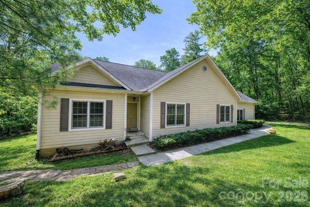 45 Baton Lane, Asheville, NC 28803