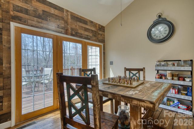 45 Baton Lane, Asheville, NC 28803