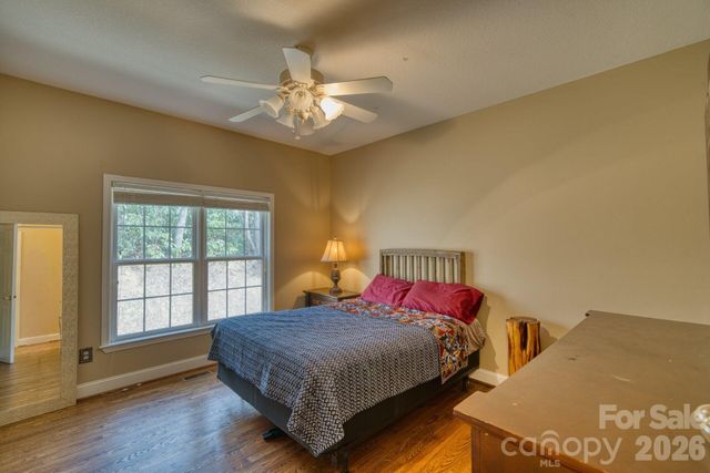 45 Baton Lane, Asheville, NC 28803