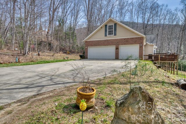 45 Baton Lane, Asheville, NC 28803