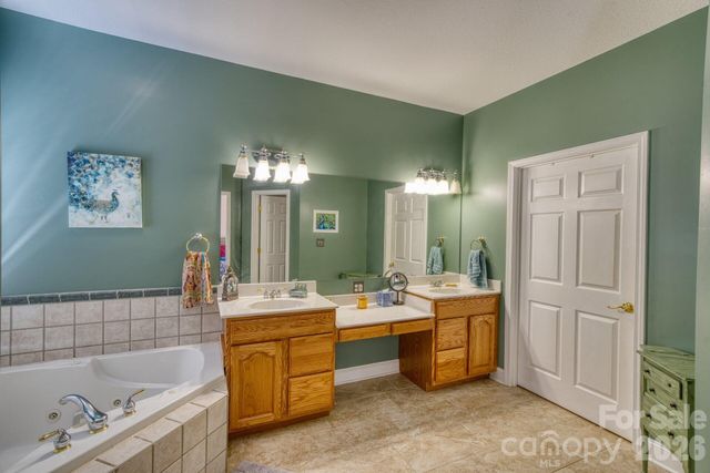 45 Baton Lane, Asheville, NC 28803