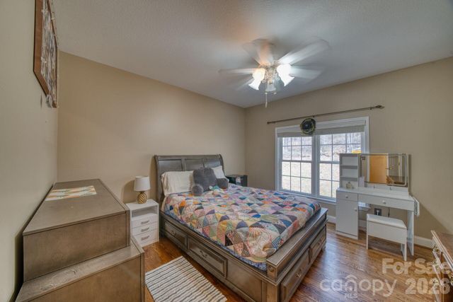 45 Baton Lane, Asheville, NC 28803