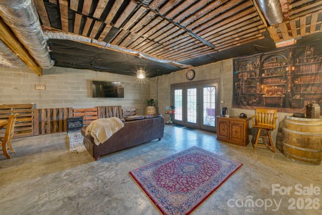 45 Baton Lane, Asheville, NC 28803