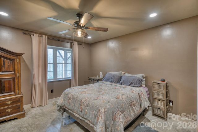 45 Baton Lane, Asheville, NC 28803