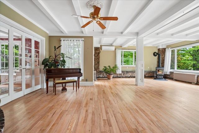 12 Granite Street, Milford, NH 03055