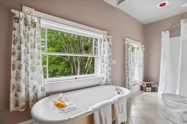 12 Granite Street, Milford, NH 03055