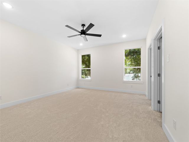 416 Mount Auburn Avenue, Dallas, TX 75223