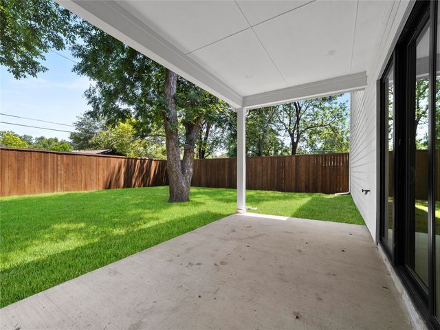 416 Mount Auburn Avenue, Dallas, TX 75223