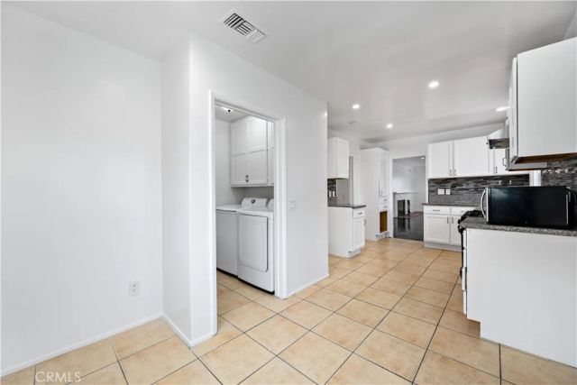 10525 S 4th Avenue, Inglewood, CA 90303