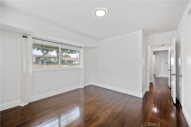 10525 S 4th Avenue, Inglewood, CA 90303