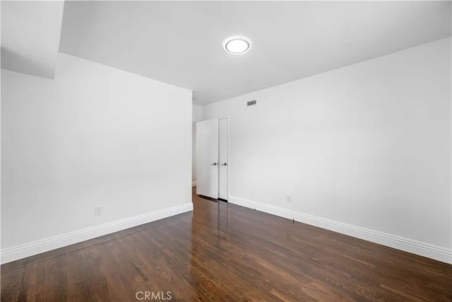 10525 S 4th Avenue, Inglewood, CA 90303