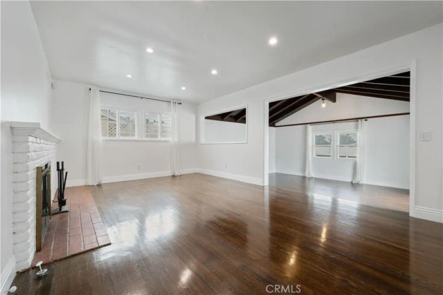 10525 S 4th Avenue, Inglewood, CA 90303