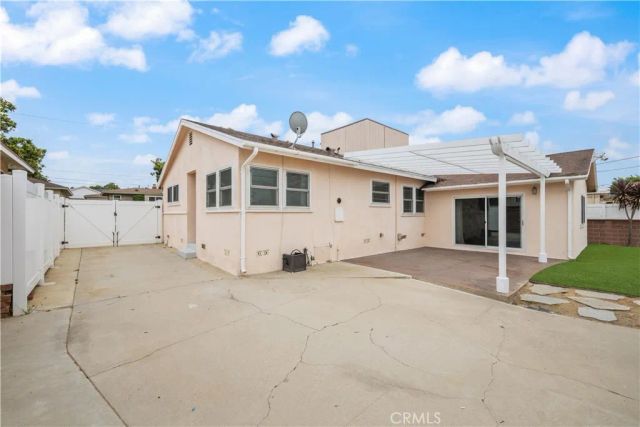 10525 S 4th Avenue, Inglewood, CA 90303