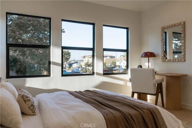 6132 W 82nd, Los Angeles, CA 90045