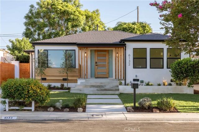 6132 W 82nd, Los Angeles, CA 90045
