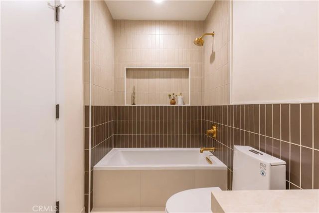 6132 W 82nd, Los Angeles, CA 90045