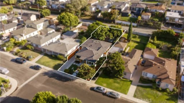 6132 W 82nd, Los Angeles, CA 90045
