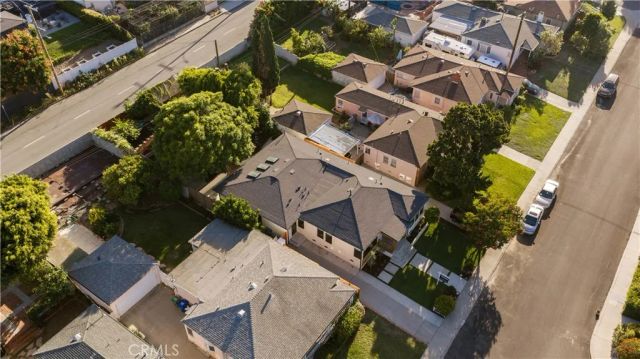 6132 W 82nd, Los Angeles, CA 90045