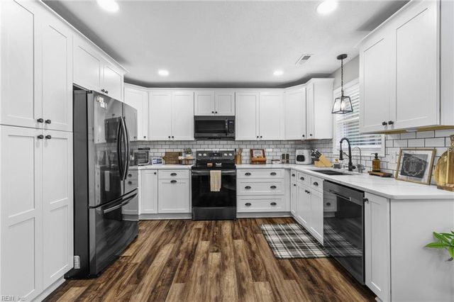 258 Guinea Mill RD, Moyock, NC 27958