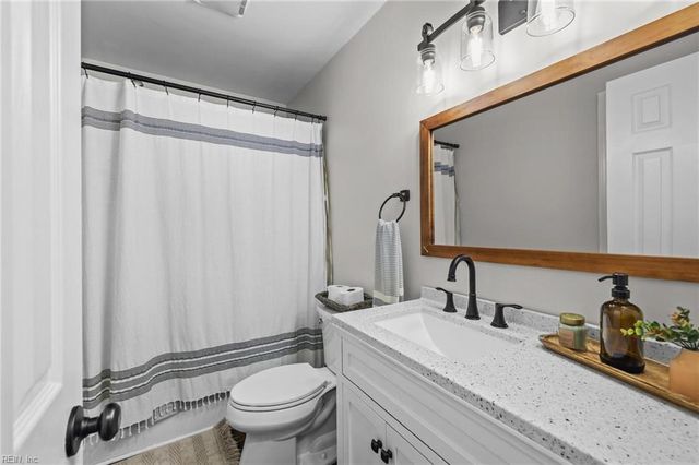 258 Guinea Mill RD, Moyock, NC 27958