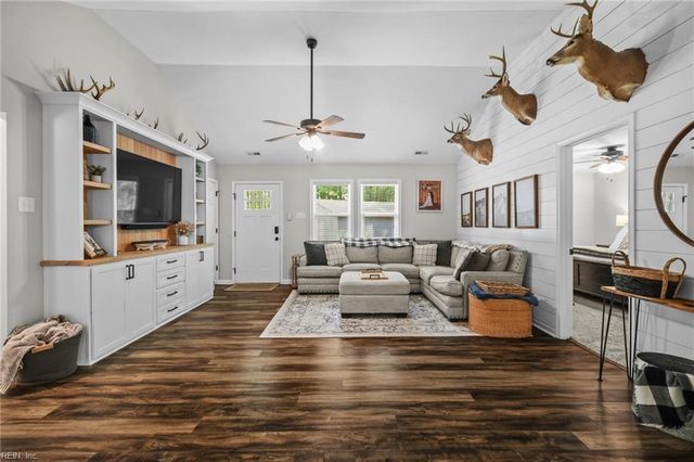 258 Guinea Mill RD, Moyock, NC 27958