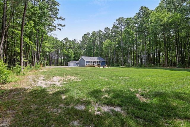 258 Guinea Mill RD, Moyock, NC 27958