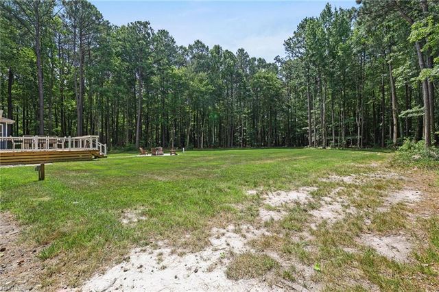 258 Guinea Mill RD, Moyock, NC 27958