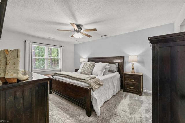 258 Guinea Mill RD, Moyock, NC 27958