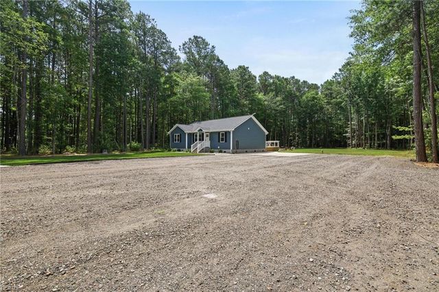 258 Guinea Mill RD, Moyock, NC 27958
