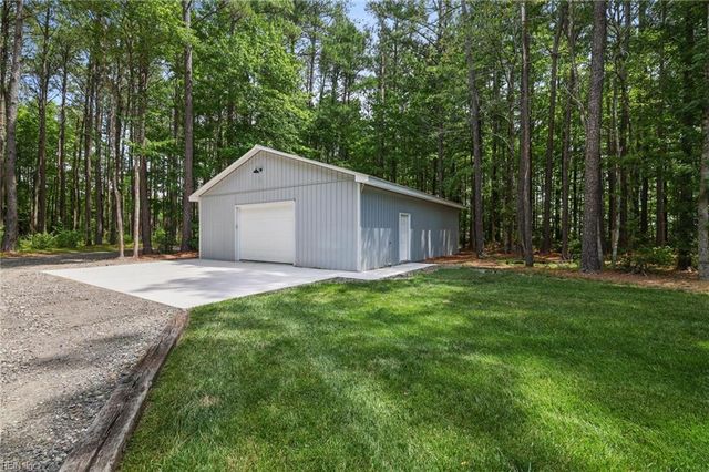 258 Guinea Mill RD, Moyock, NC 27958