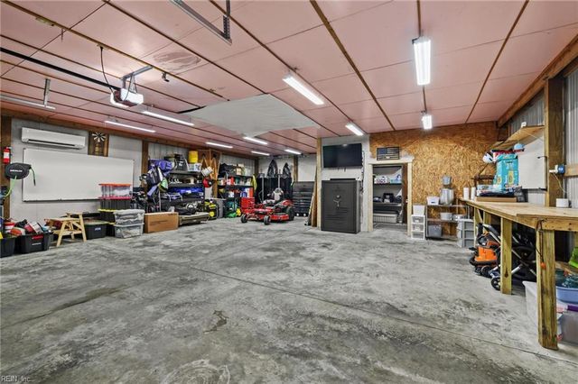 258 Guinea Mill RD, Moyock, NC 27958