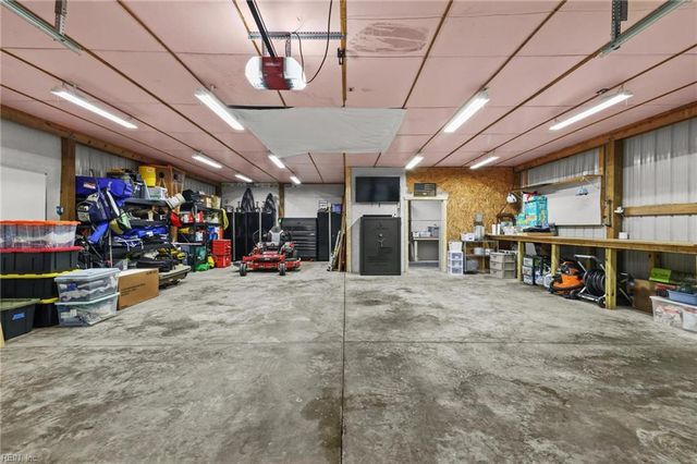 258 Guinea Mill RD, Moyock, NC 27958
